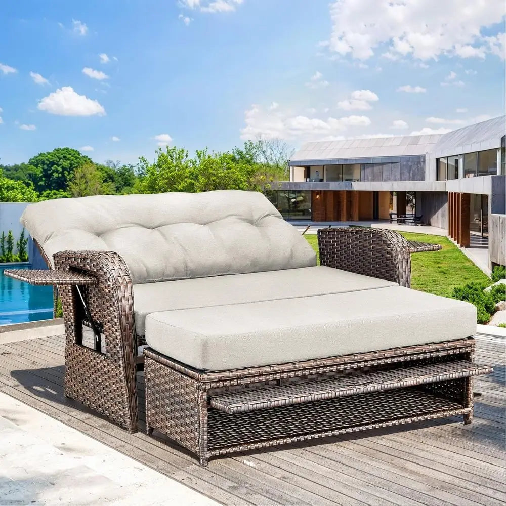 Outdoor Wicker Patio Daybed With Adjustable Reclining Back