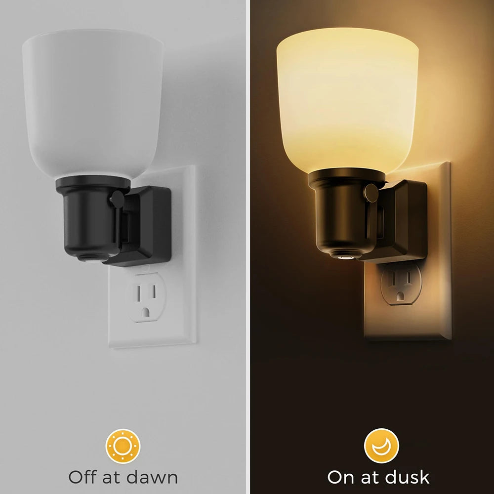 Dimmable Plug In LED Night Light With Dusk To Dawn Sensor