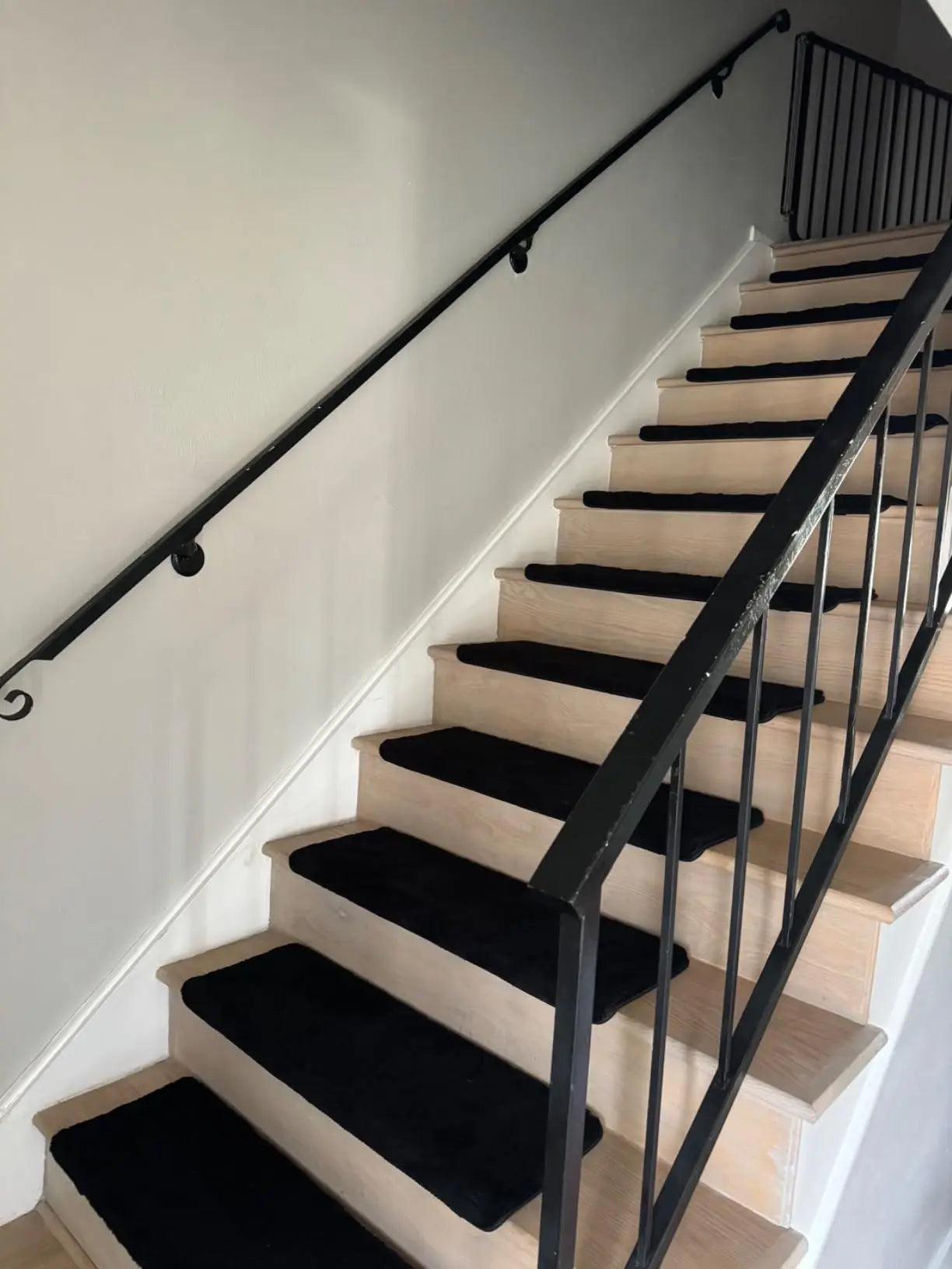 Premium Bullnose Stair Treads Non Slip Self Adhesive Carpet Mats