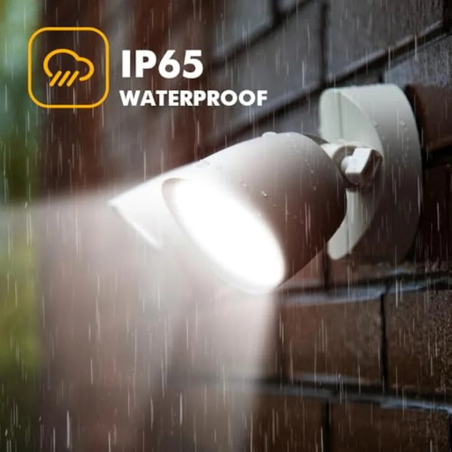 Weatherproof Outdoor Dual Head Dusk To Dawn Flood Light