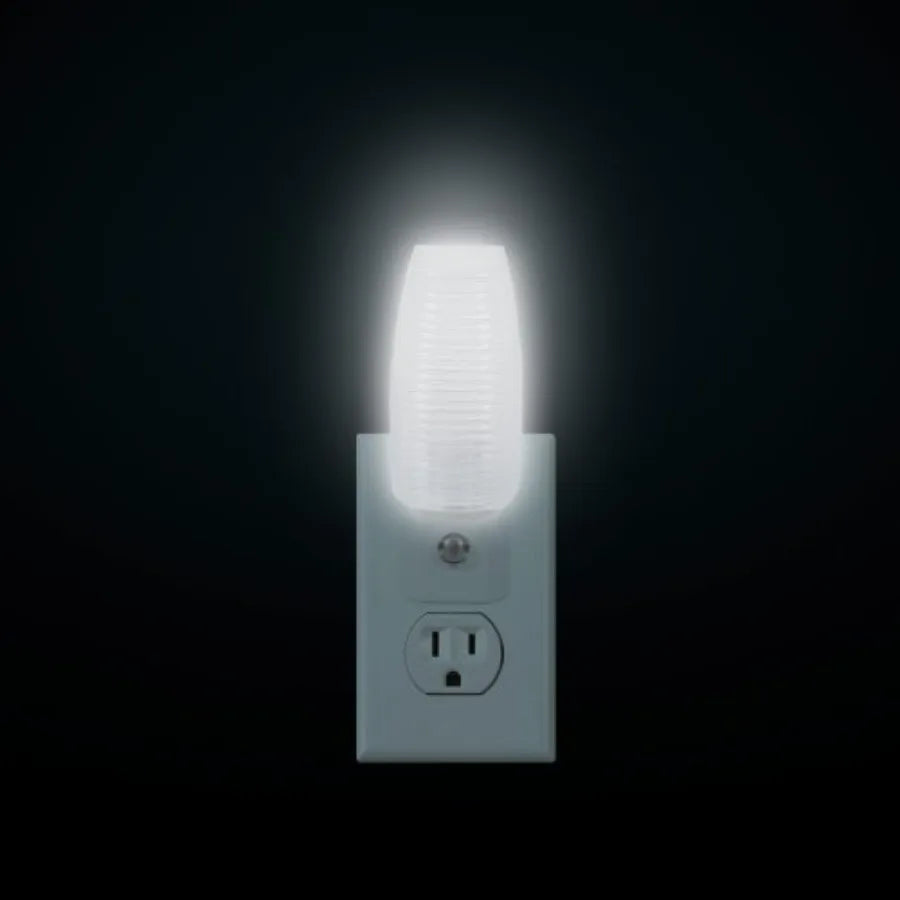 Automatic Dusk To Dawn Sensor Led Plug In Night Light